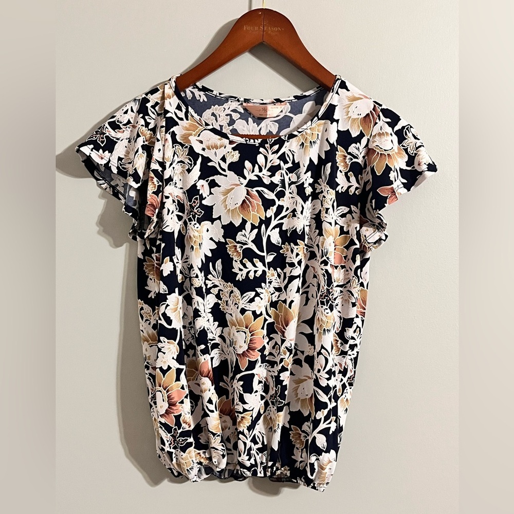SJS Navy and White Floral Blouse